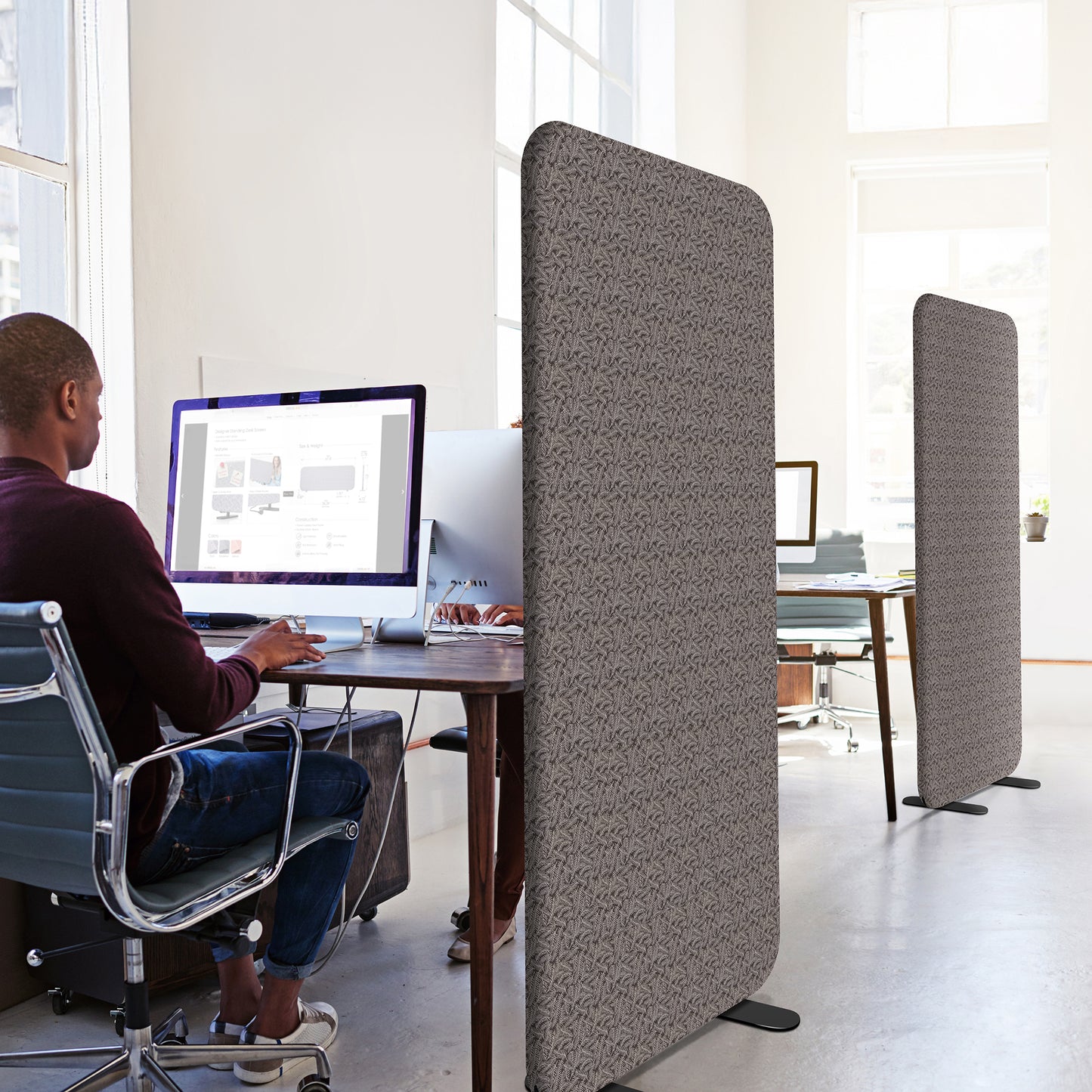 Premium Standing Room Divider, 29"x65", Nocturne